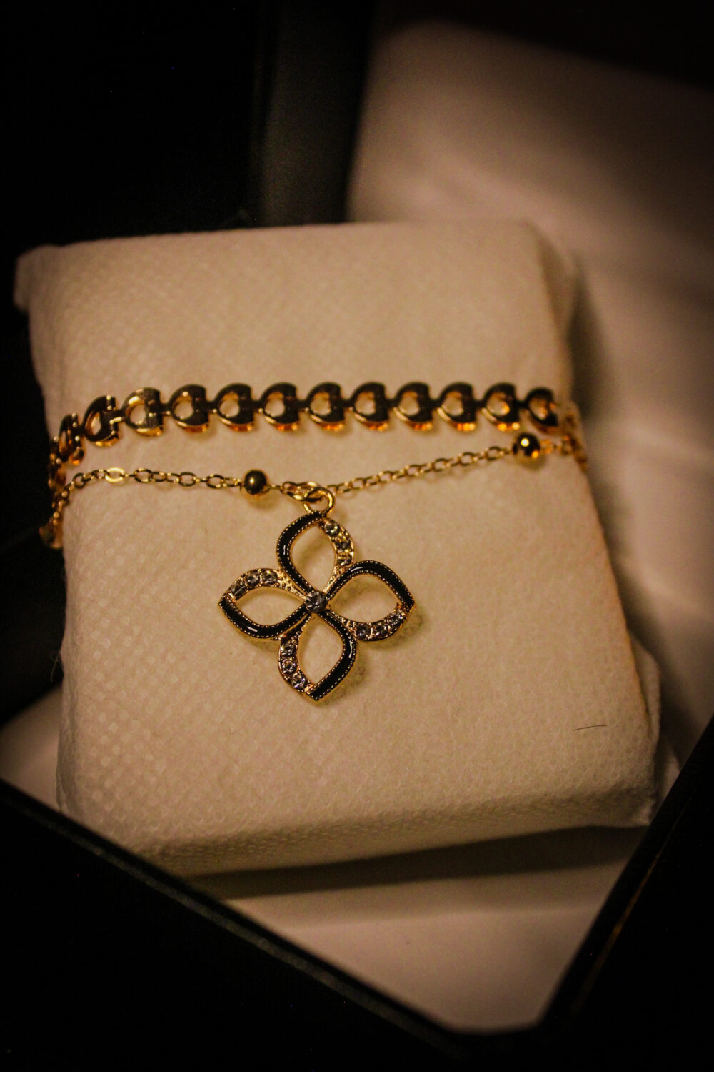 ELEGANT BRACELET
